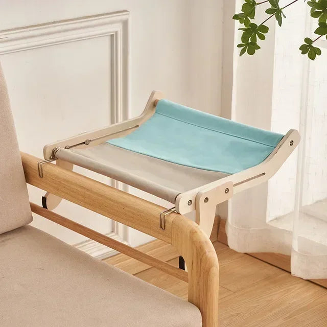 Bed Lounger for Cats – Modern Wooden Comfort